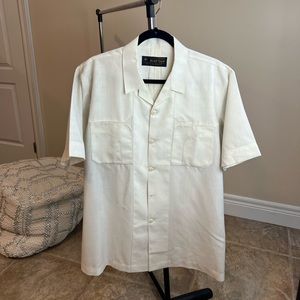 WHITE LINEN SHIRT